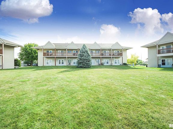 4th image of 7321 N Villa Lake Dr