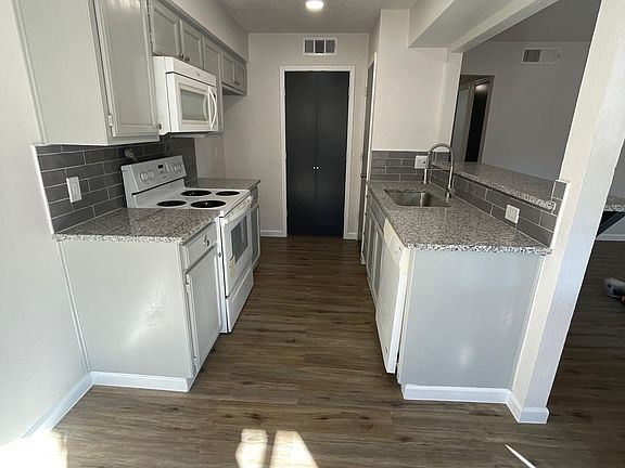 5th image of 2518 Indigo Ln