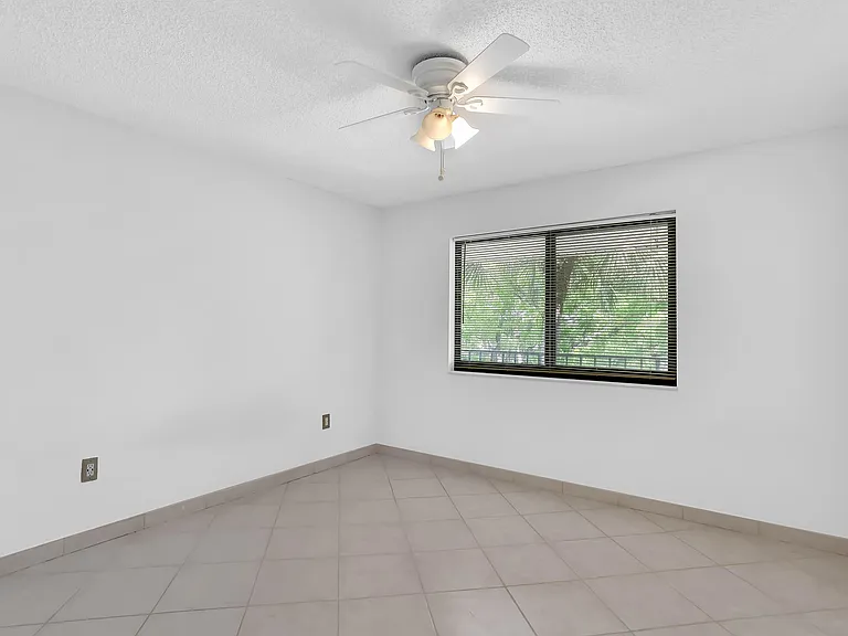 4290 Deste Ct #301 — Photo 13