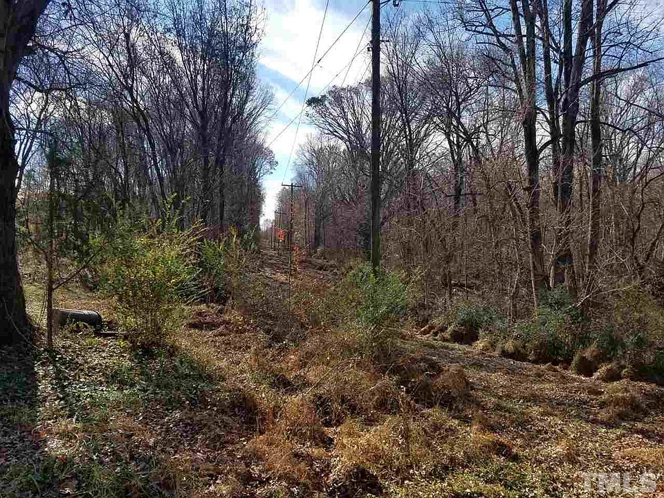 2nd image of Lake Dr