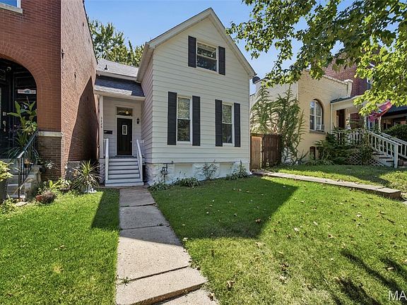 2nd image of 3428 Alberta St