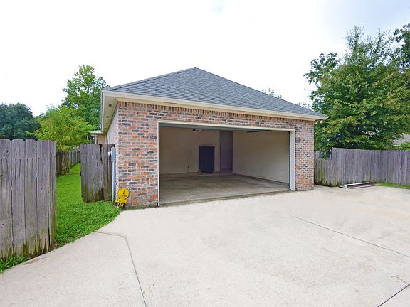 Double car garage