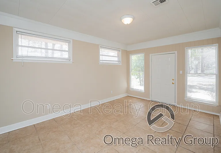 64 Salem Dr — Photo 9