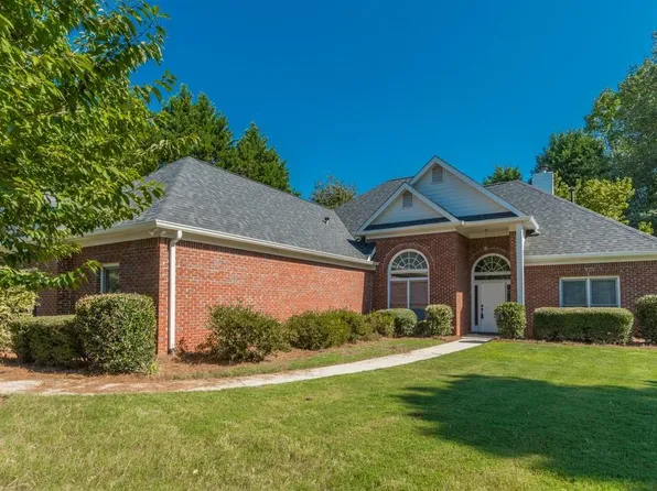 840 Cedar Creek Dr, Suwanee, GA 30024