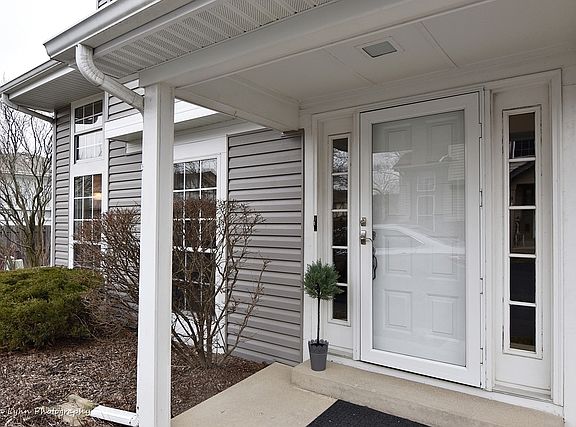 2nd image of 3S016 Timber Dr #16-C