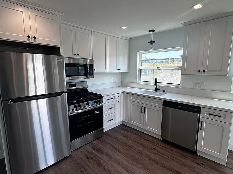 611 Silver Strand Blvd — Photo 52
