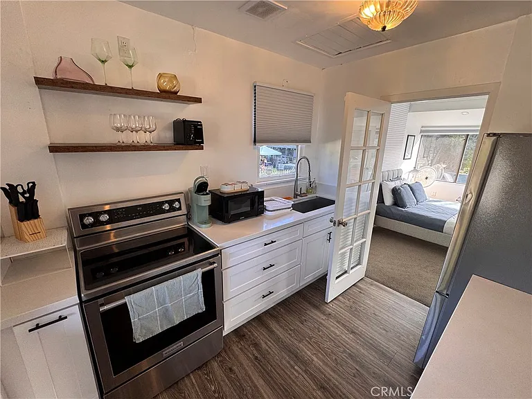 409 Harvard Ave #301 — Photo 3