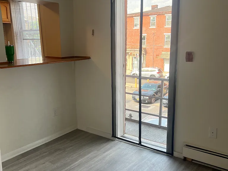 424 E Girard Ave #2 — Photo 7