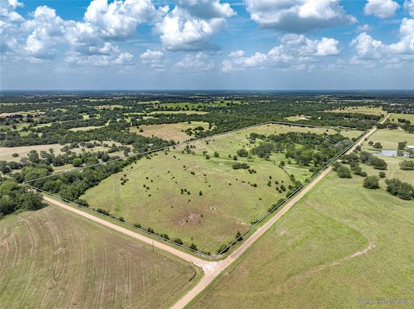 6700 Walhalla Rd, Round Top, TX 78954