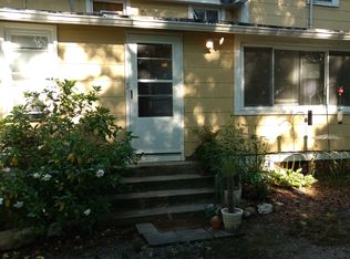 502 N Greensboro St APT 3, Carrboro, NC 27510