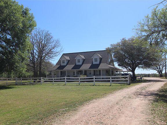 3rd image of 8575 Schuster Rd