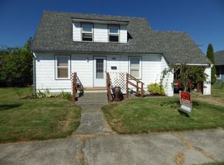 958 SW Cascade Ave, Chehalis, WA 98532