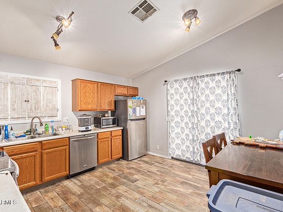 4th image of 15716 W LUNDBERG Street