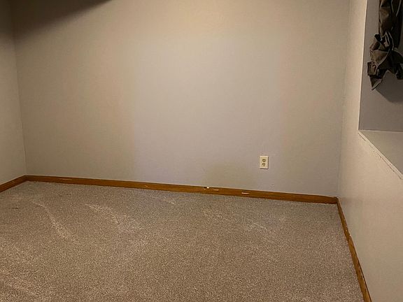 5th image of 376 W Sanborn St #3
