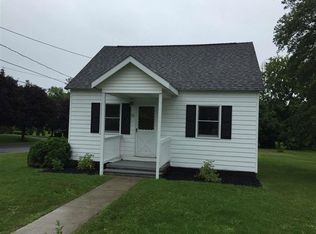 11 Lynn Ave, Queensbury, NY 12804