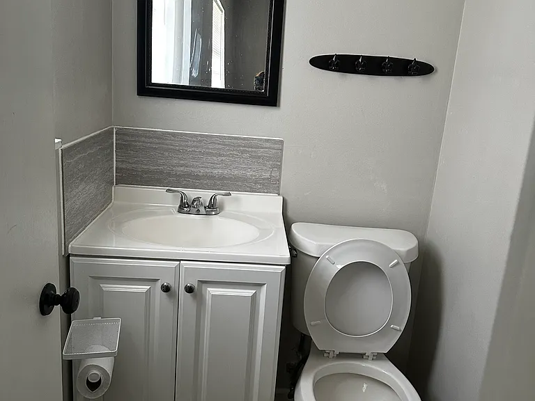 577 Lula Ln — Photo 2