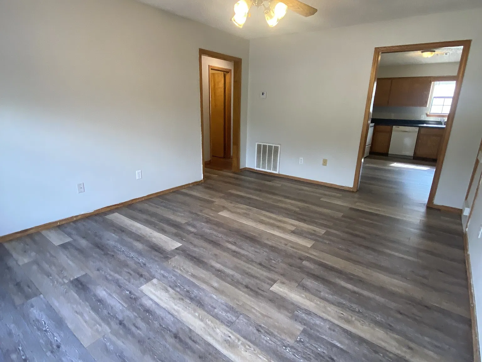 200 Folsom St — Photo 2