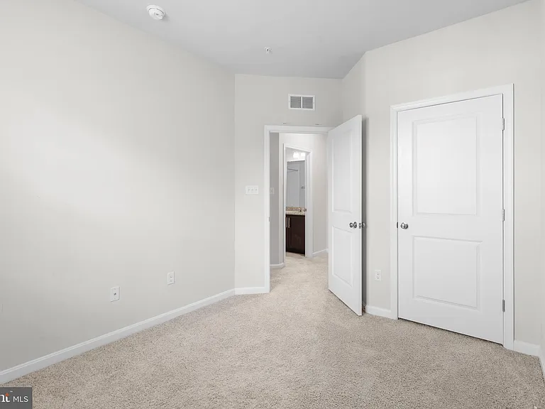 1756 Red Fox Trl — Photo 29