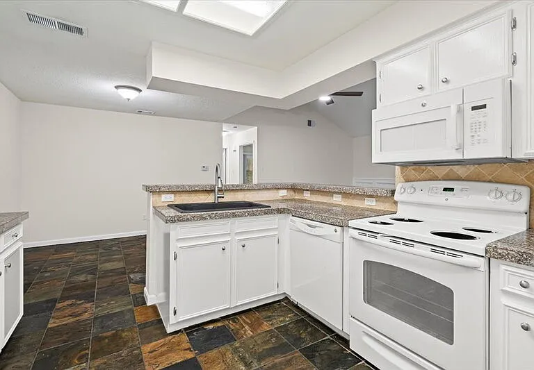361 Fantail Loop — Photo 15