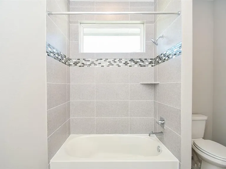 10334 Fountain Shore Dr — Photo 40