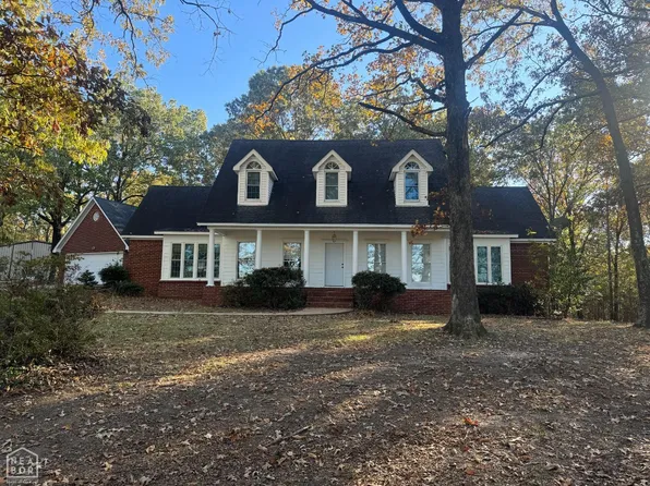 3709 Woodsprings Rd, Jonesboro, AR 72404