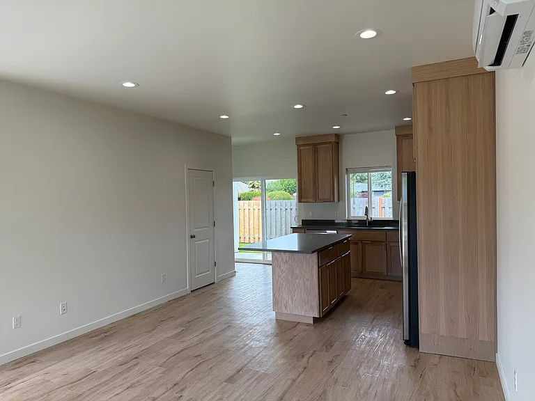455 Alder St #465a & B — Photo 4