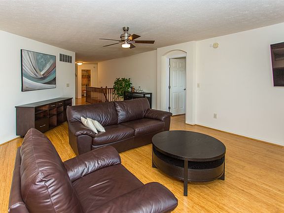 3rd image of 1246 Summerlake Dr
