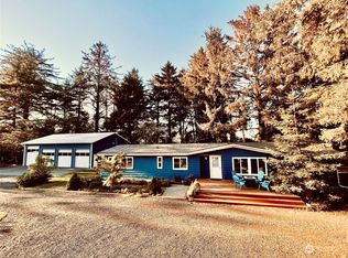 4905 Sandridge Rd, Long Beach, WA 98631