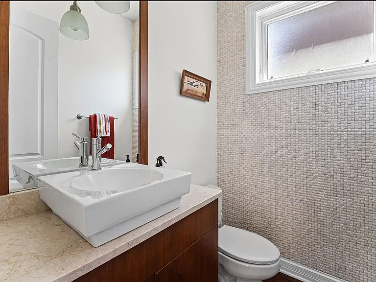 831 N Paulina St #2E — Photo 10