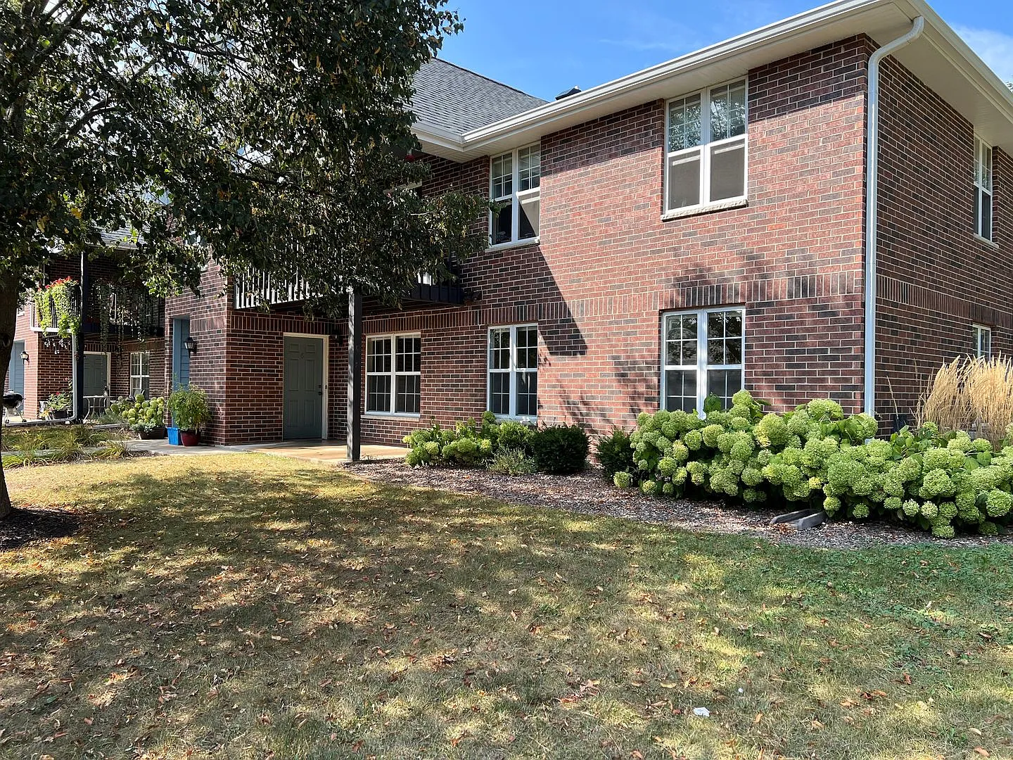 Pheasant Meadows Apartments — Photo 2