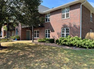 17975 W Greenfield Ave APT 6, New Berlin, WI 53146