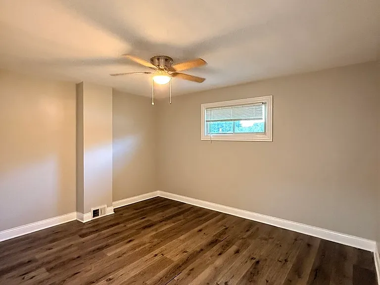 17002 Greenbay Ave — Photo 5