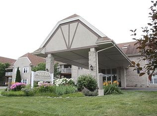 N113W16241 Sylvan Cir UNIT 102, Germantown, WI 53022