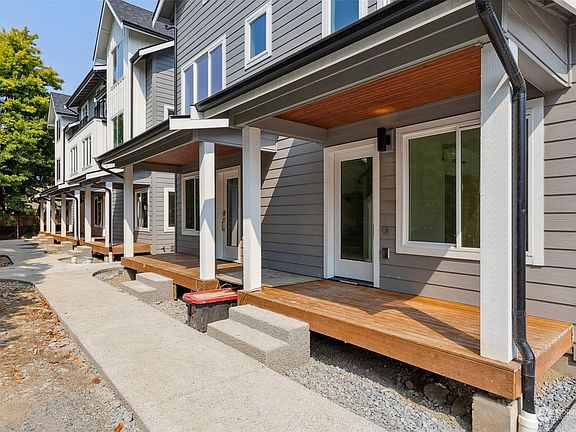 2nd image of 1901 N Oakes Street #B