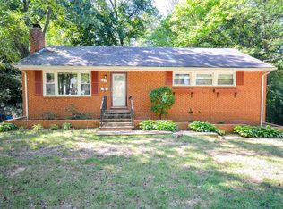 5416 Inverchapel Rd, Springfield, VA 22151