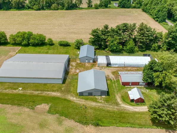 15379 Howard Rd, Hanover, MI 49241