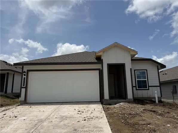 1245 Hickory Grove St, Brenham, TX 77833