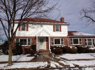 16703 14th Rd, Whitestone, NY 11357