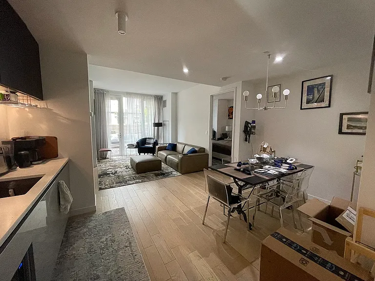 540 W 49th St #CY4S — Photo 2