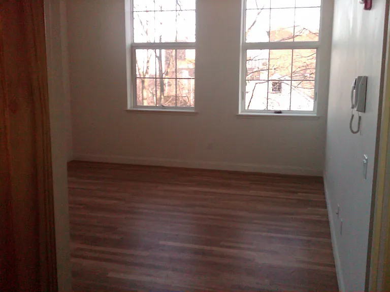 27 Western Avenue — Photo 17