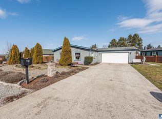 70 Winterhawk St, Sequim, WA 98382