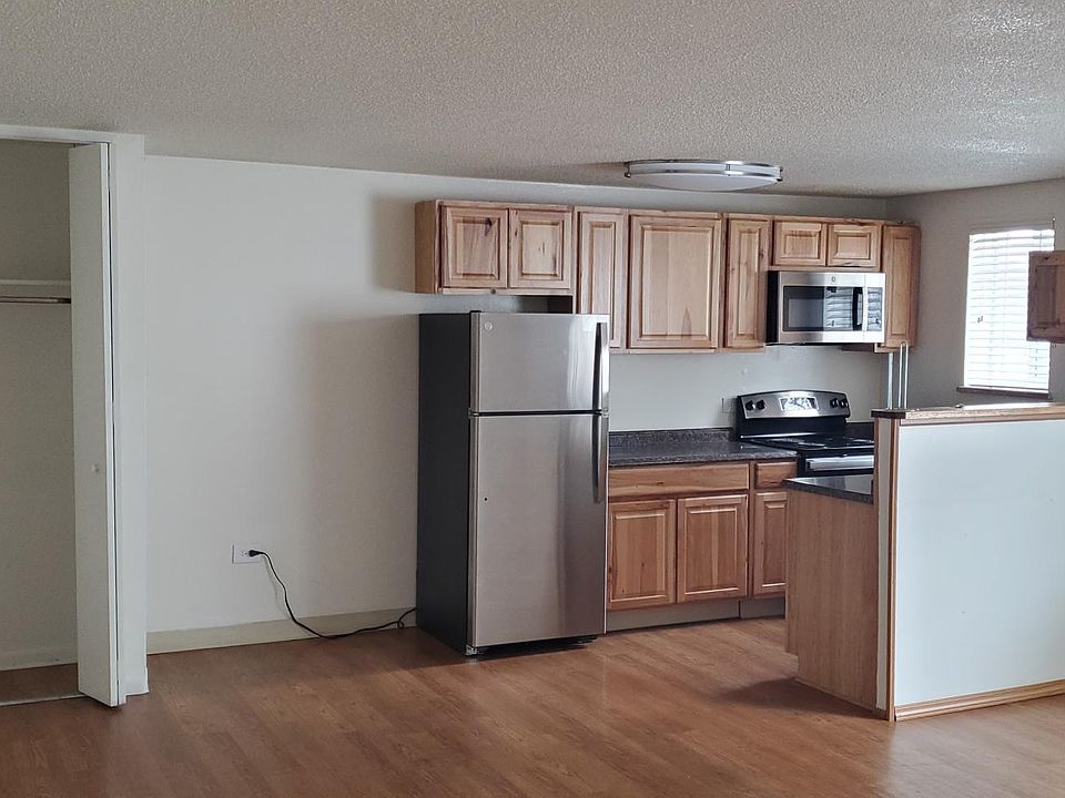 1st image of 1590 Xavier St