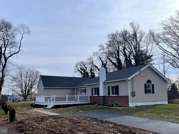 397 Madison Ave, Warminster, PA 18974