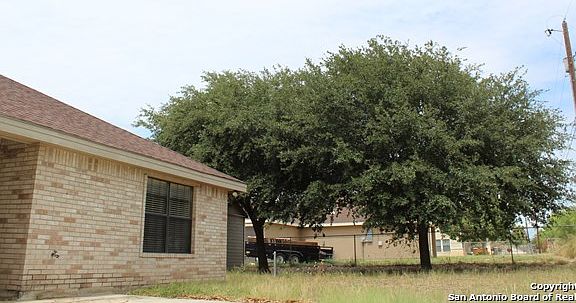 3rd image of 409 Loma Blanca