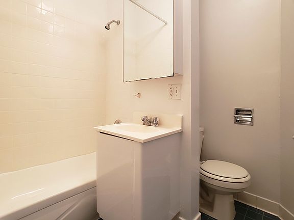 5th image of 225 E 96th St APT 3FE