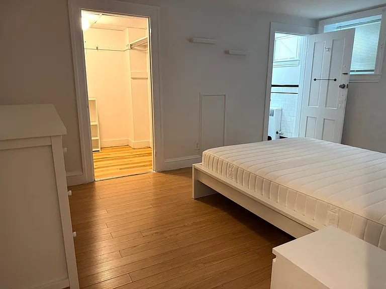 386 Brook St #1 — Photo 4