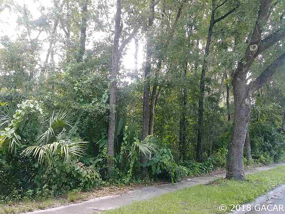 3rd image of 1202 SE 3rd Ave