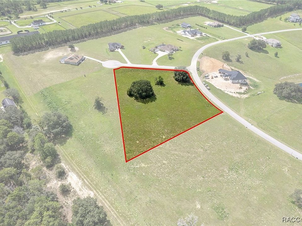 2nd image of 588 N Rockingham Point