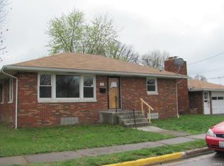 205 E Thomas St, Roxana, IL 62084