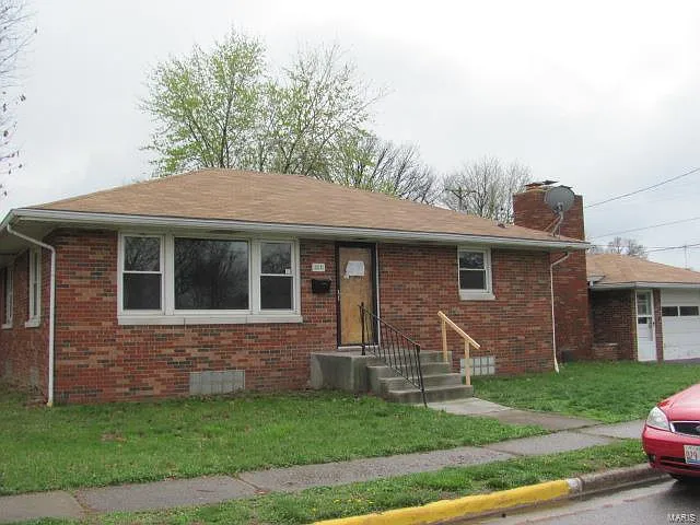 205 E Thomas St photo 1